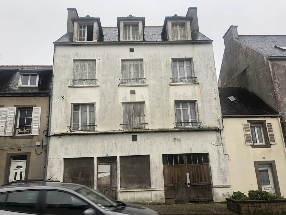 Lanvéoc, la façade avant travaux